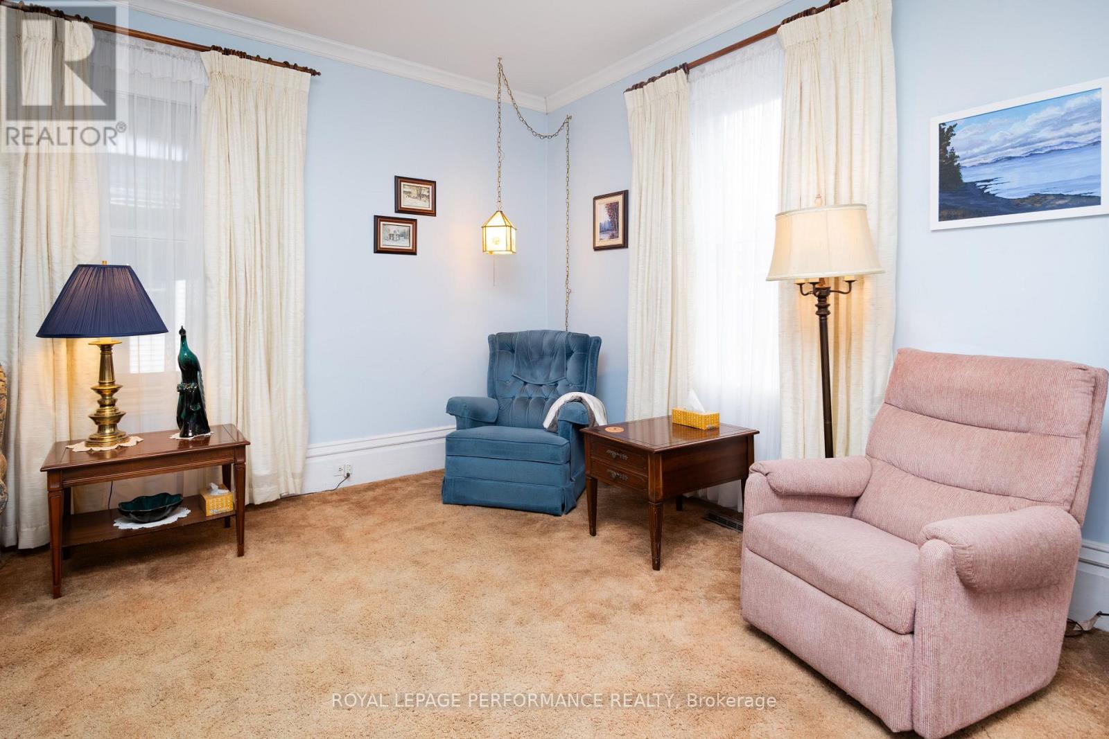 11 PETER STREET - 8