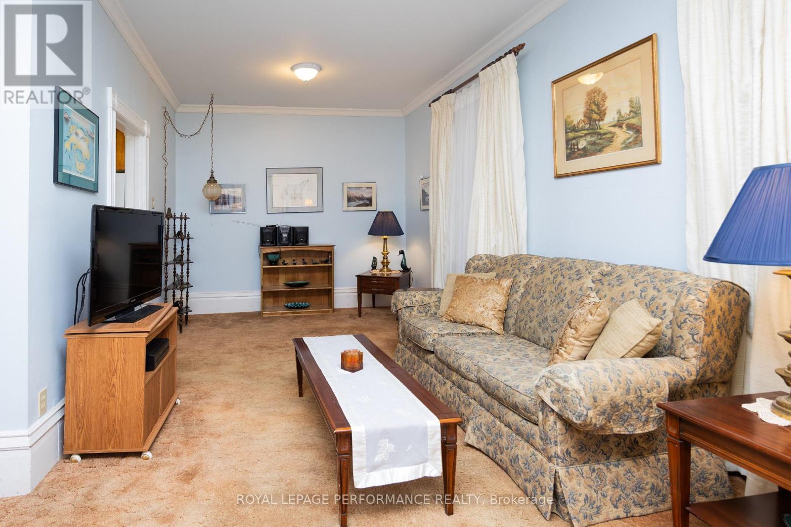 11 PETER STREET - 5