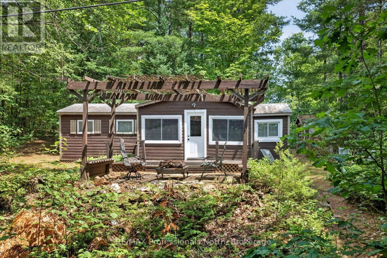 1032 GAZEBO LANE - 1