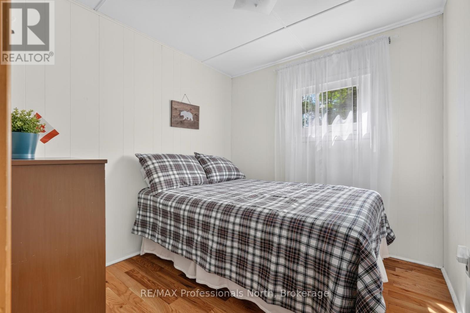 1032 GAZEBO LANE - 16