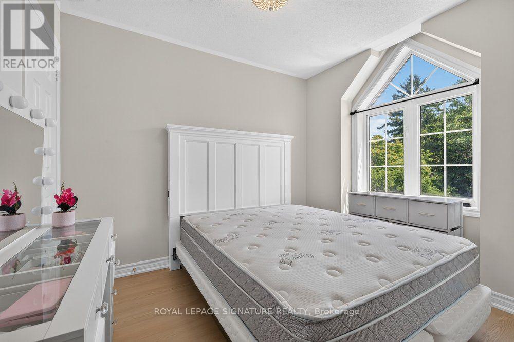 1755 DANFORTH AVENUE - Image 22