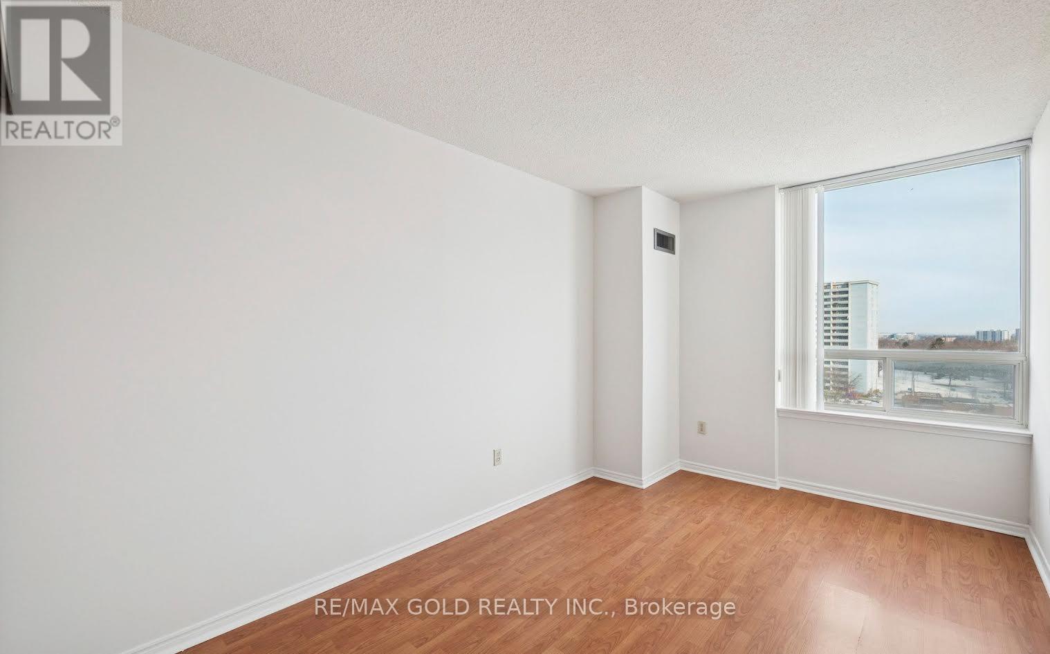 #1923 3 GREYSTONE WALK DRIVE - Image 15