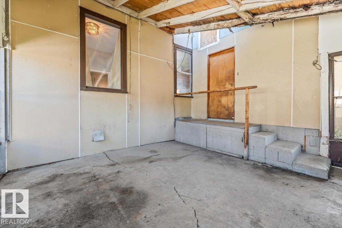 11408 81 ST NW - 22
