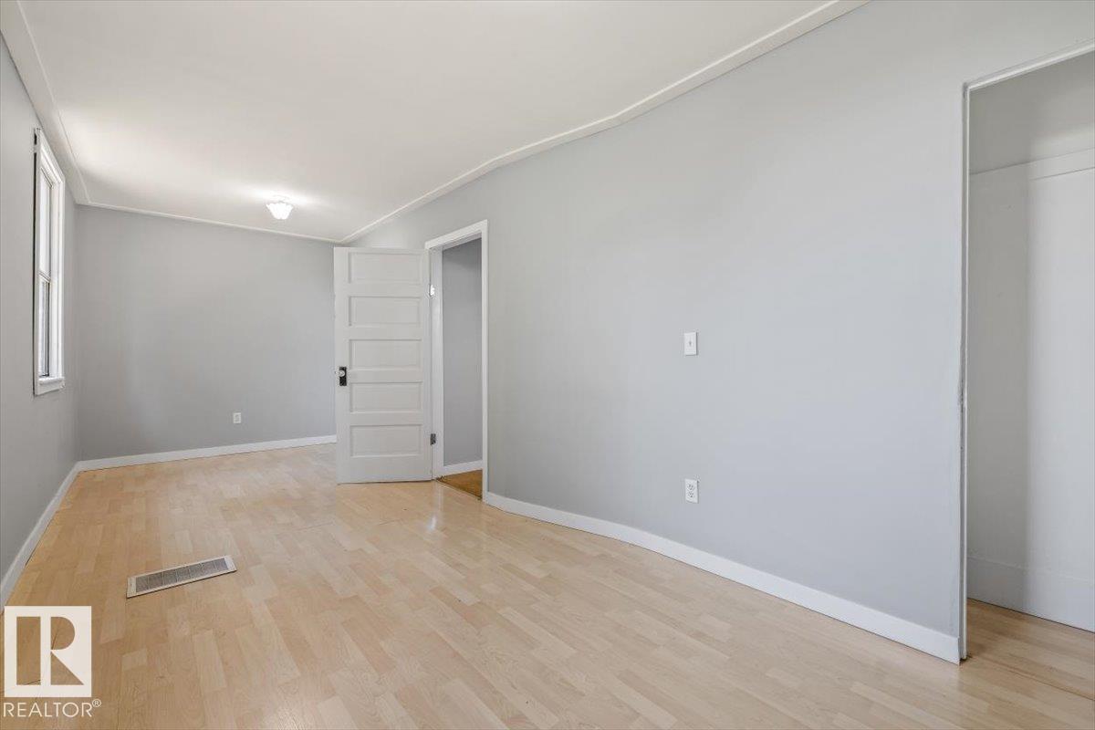 11408 81 ST NW - 29