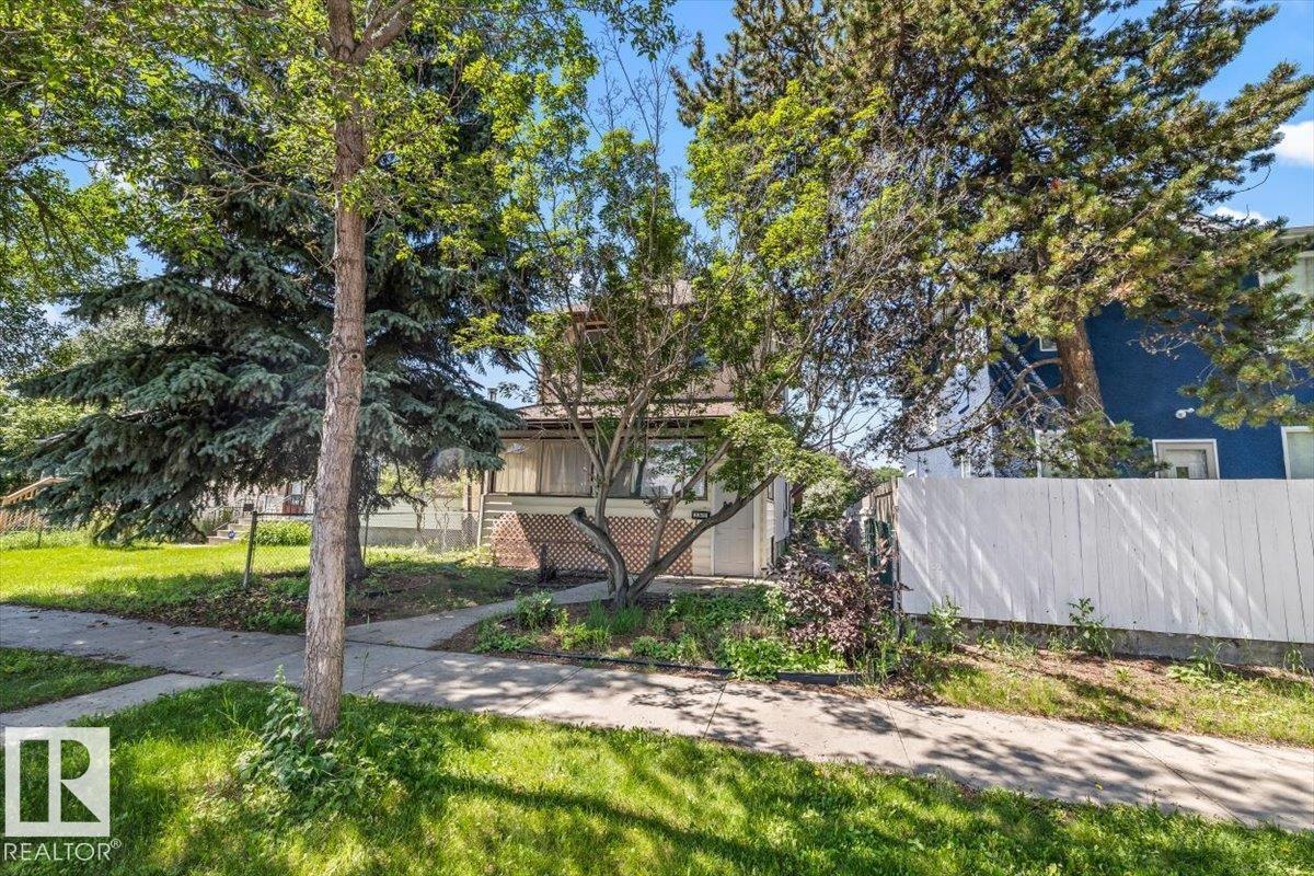 11408 81 ST NW - 37