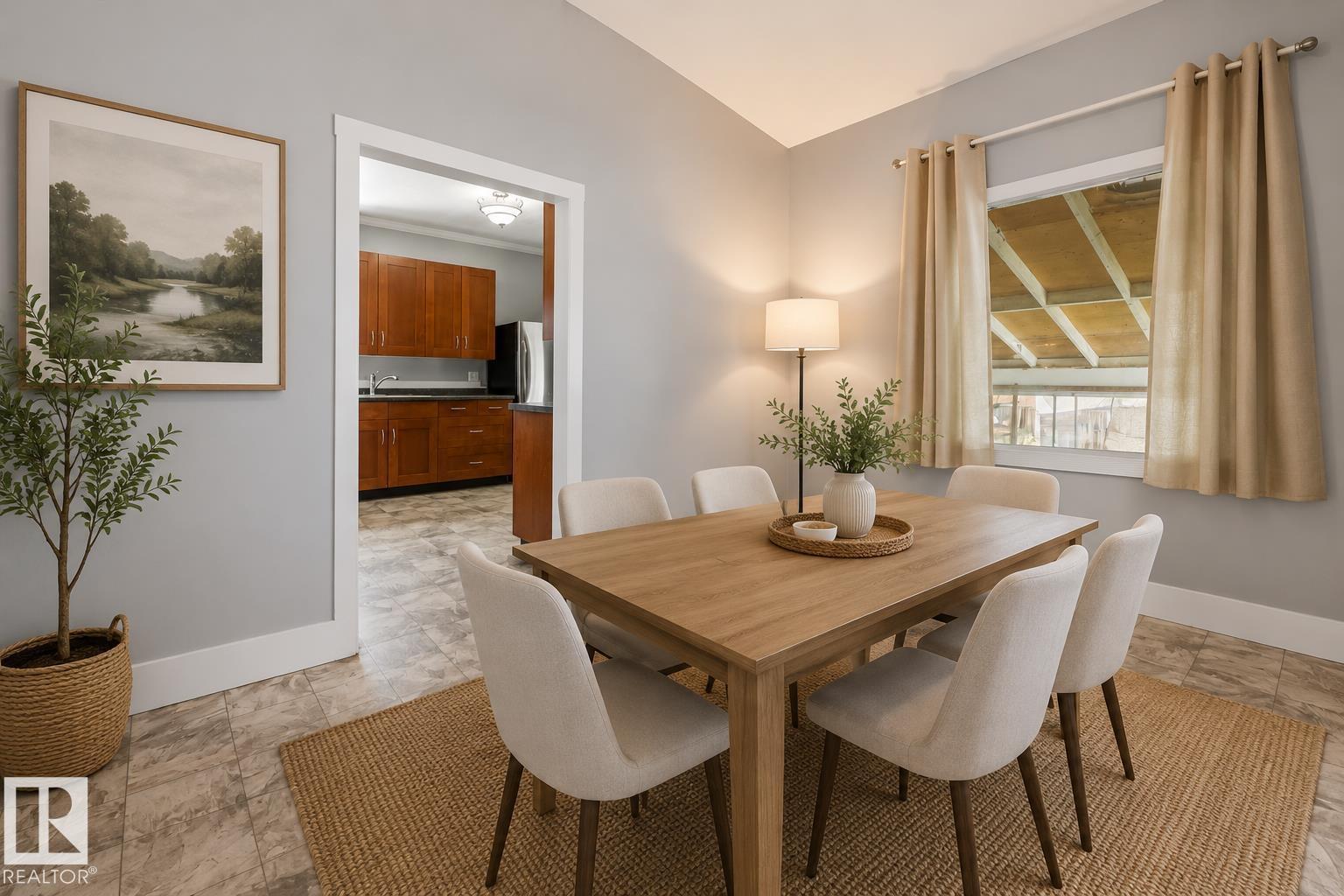 11408 81 ST NW - 8