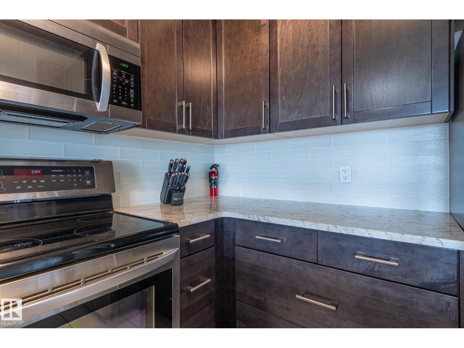 #305 5151 Windermere BV NW - 14