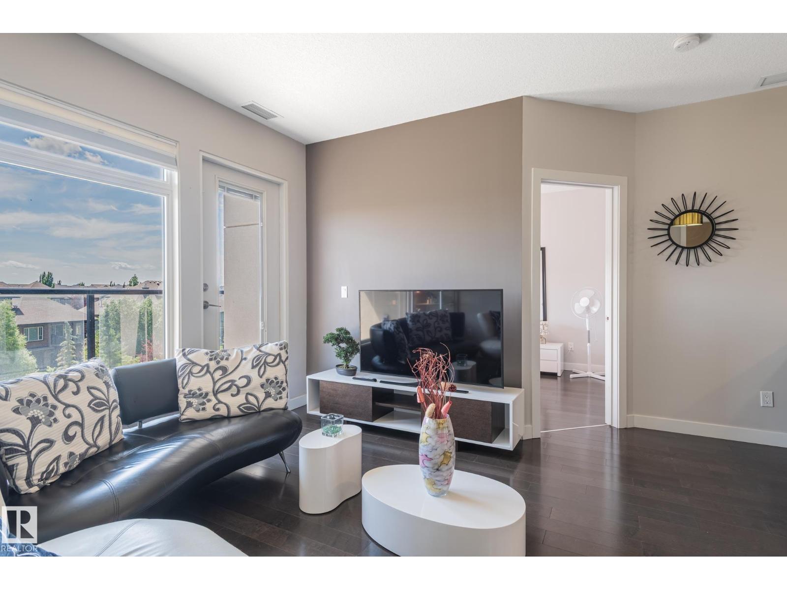 #305 5151 Windermere BV NW - 19