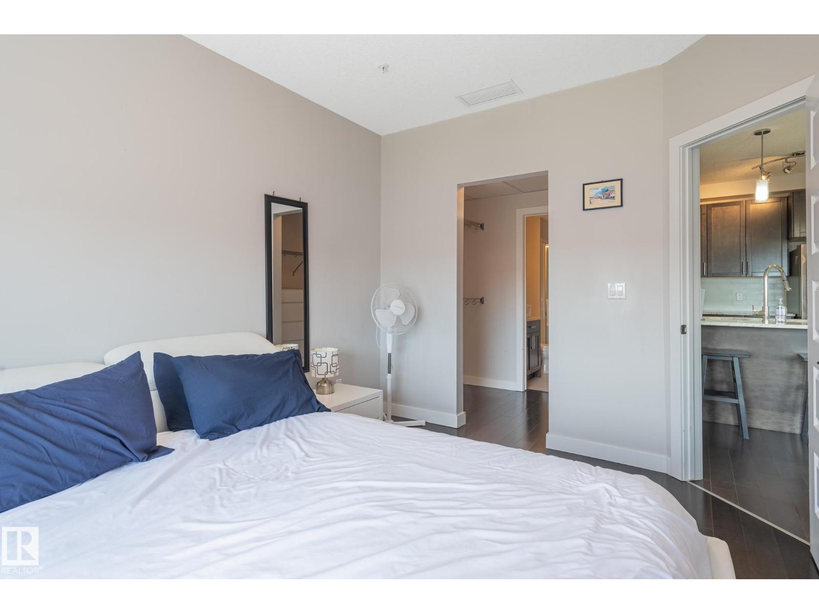 #305 5151 Windermere BV NW - 22