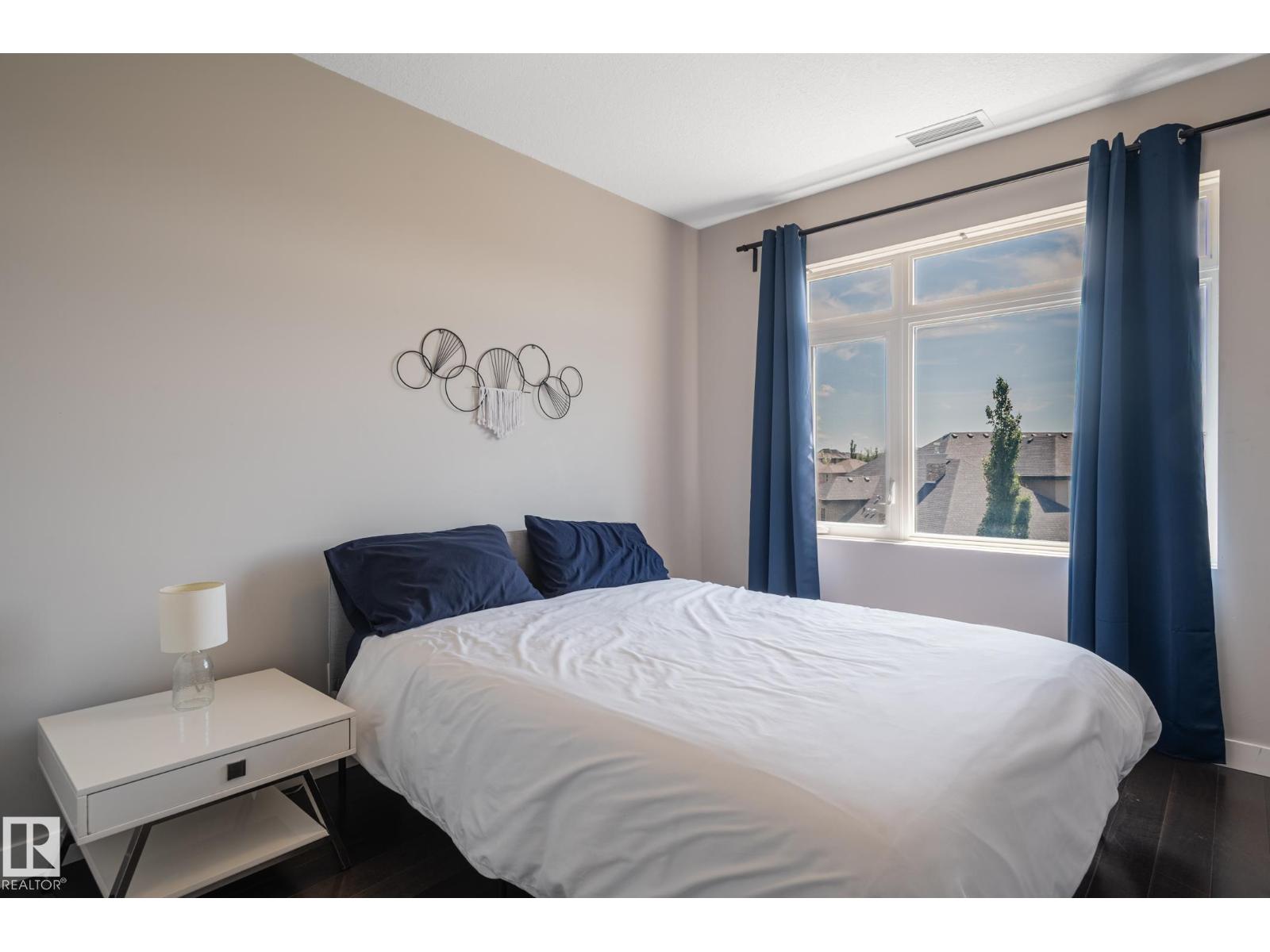 #305 5151 Windermere BV NW - 28