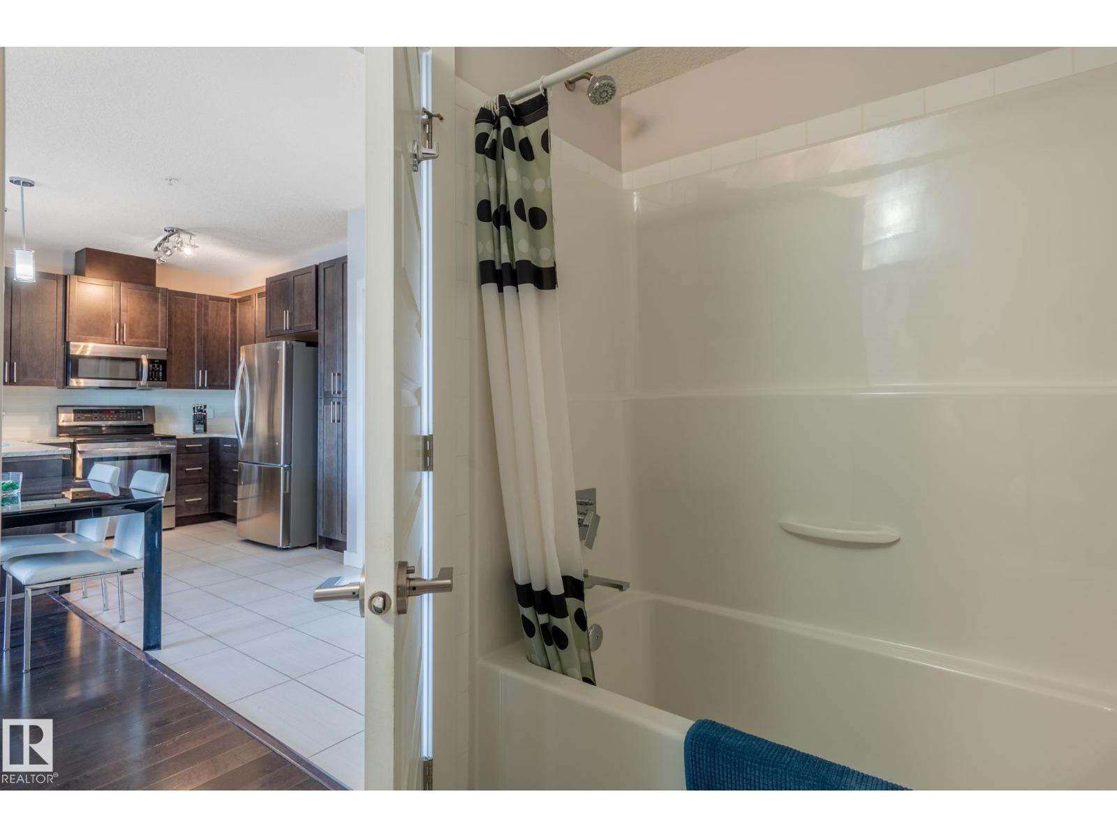 #305 5151 Windermere BV NW - 32