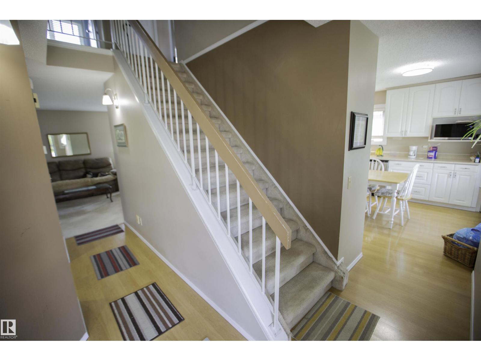9923 190 ST NW - 10