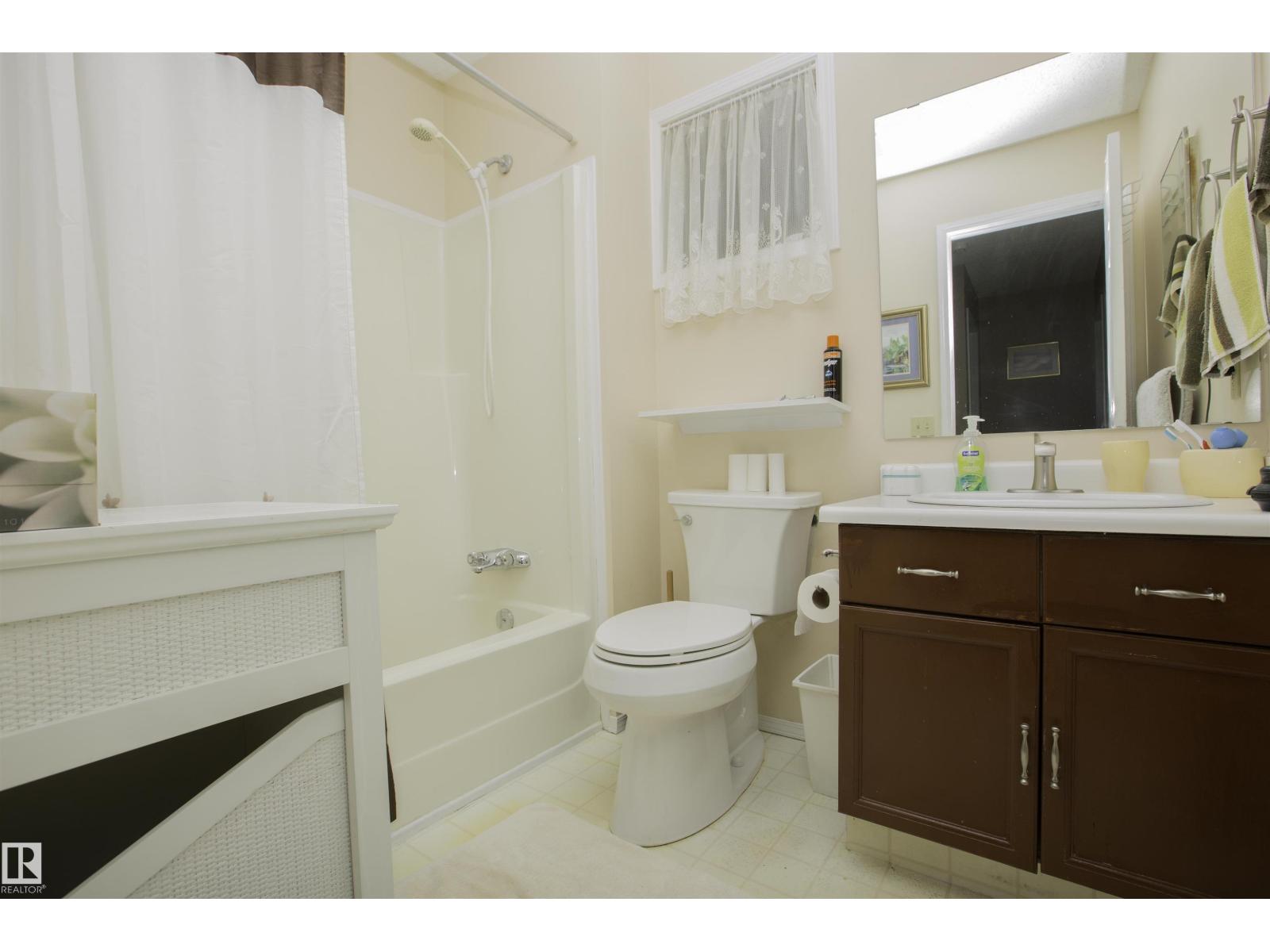 9923 190 ST NW - 16