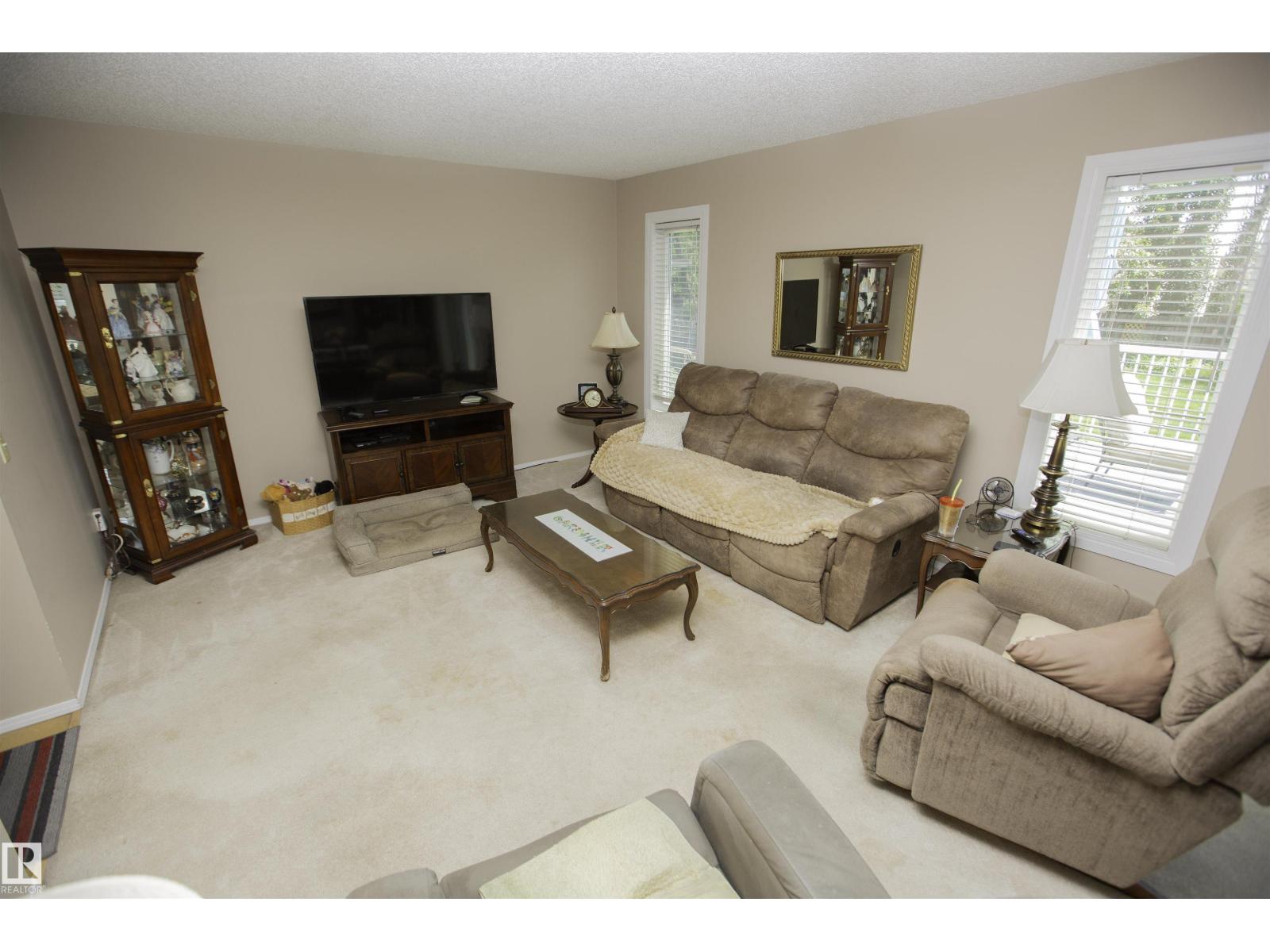 9923 190 ST NW - 6