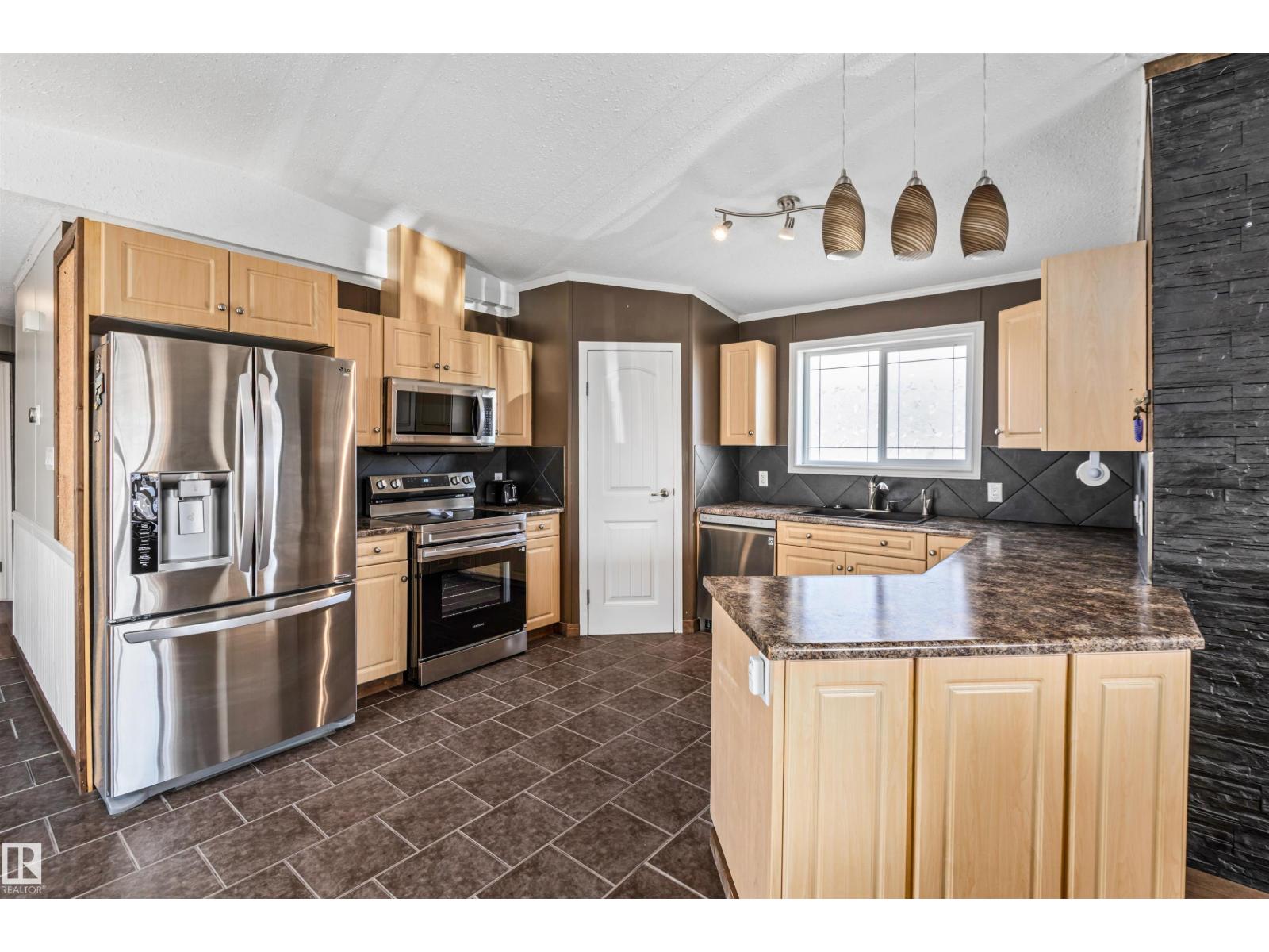 1172 Aspen DR W - 10