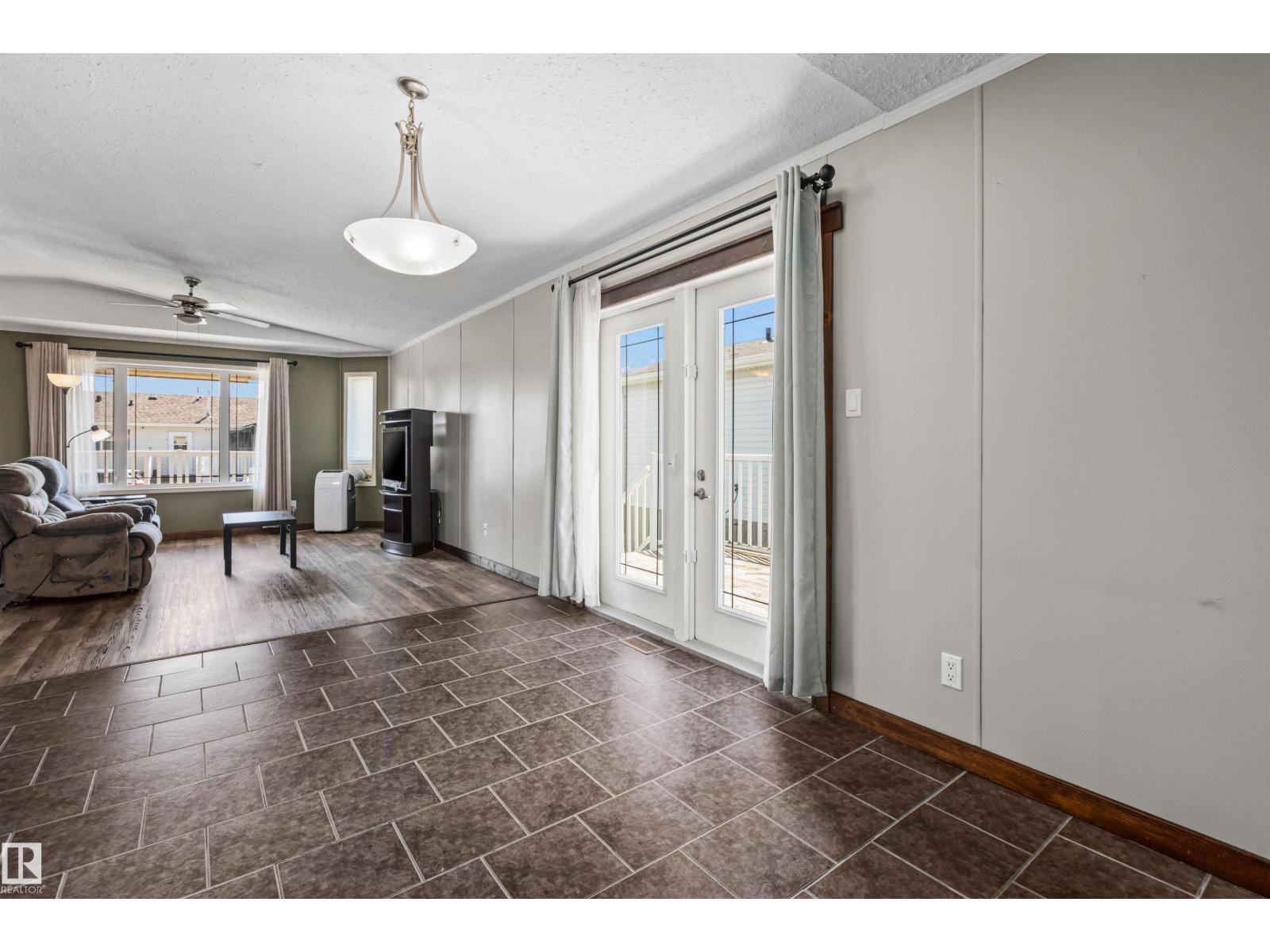 1172 Aspen DR W - 14
