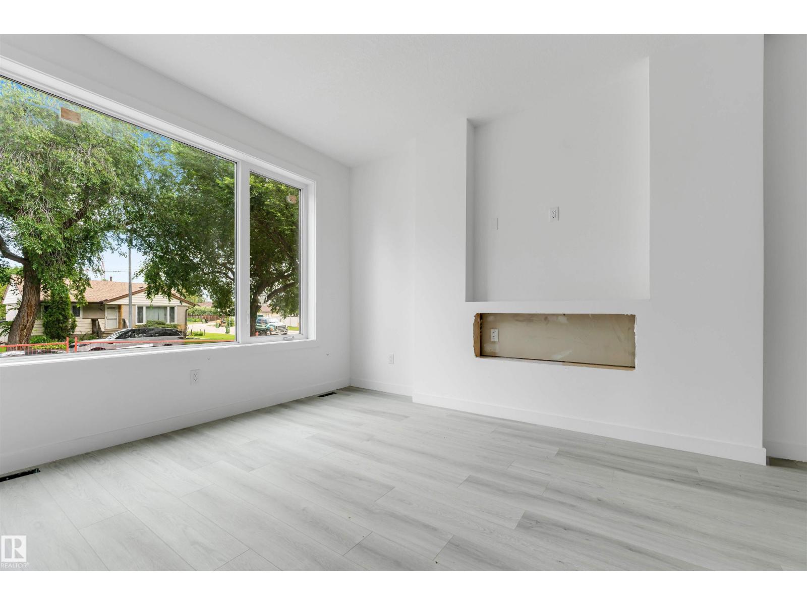3605 112 ave NW - 11