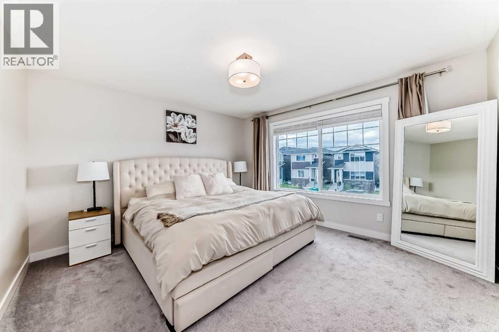 1104 Bayview Gardens SW - 23