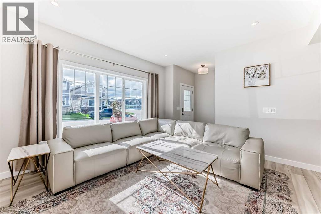 1104 Bayview Gardens SW - 17