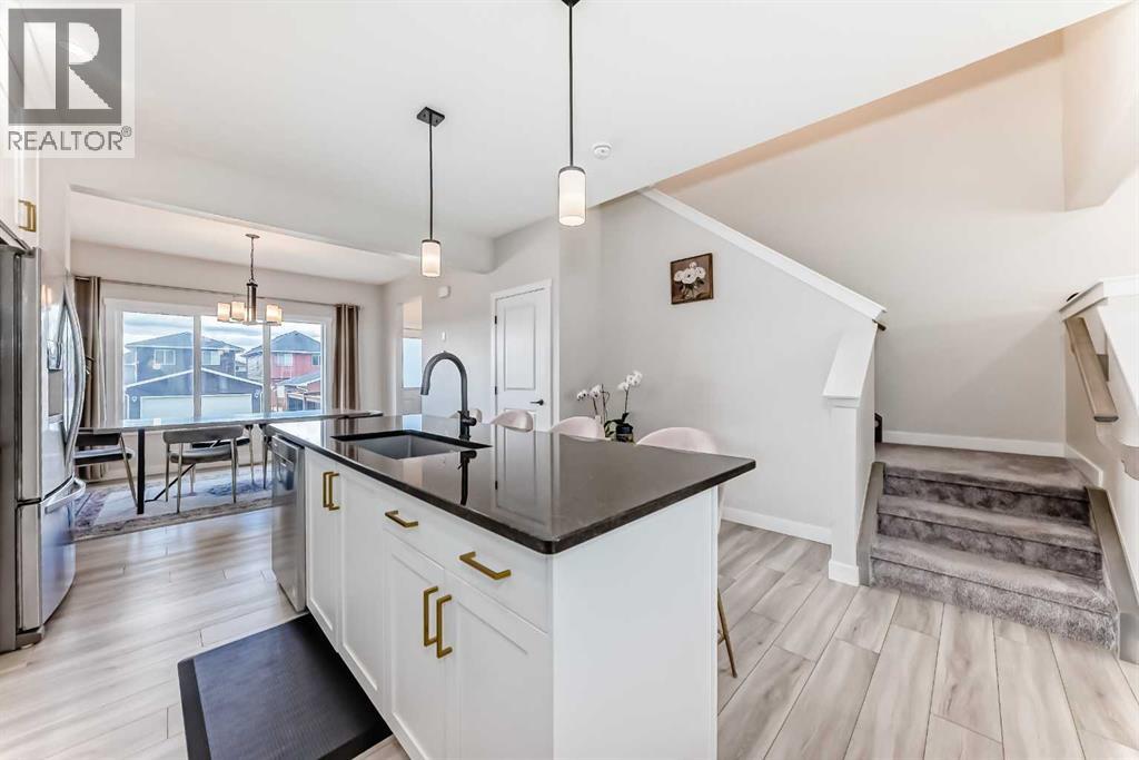 1104 Bayview Gardens SW - 8