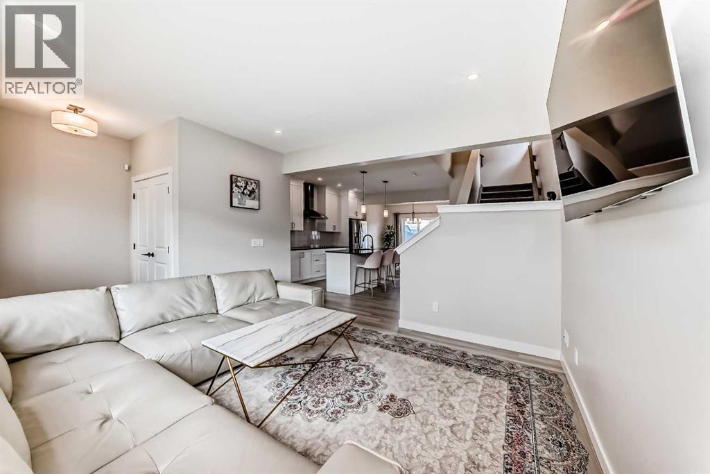 1104 Bayview Gardens SW - 18