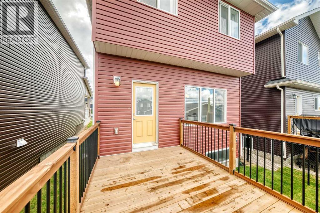 1104 Bayview Gardens SW - 47