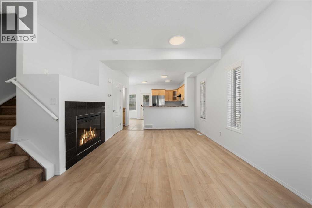 301 Strathaven Mews - 5