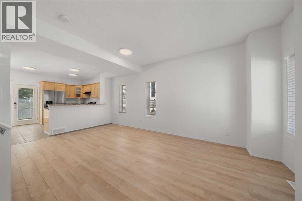 301 Strathaven Mews - 6
