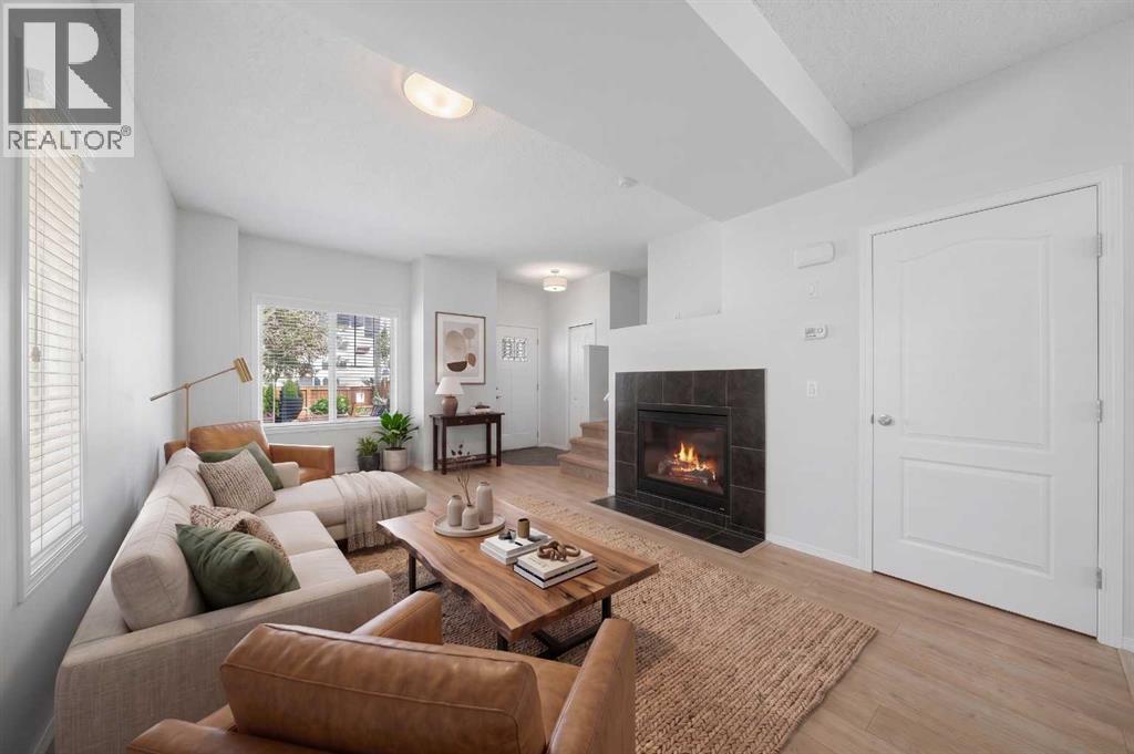 301 Strathaven Mews - 4