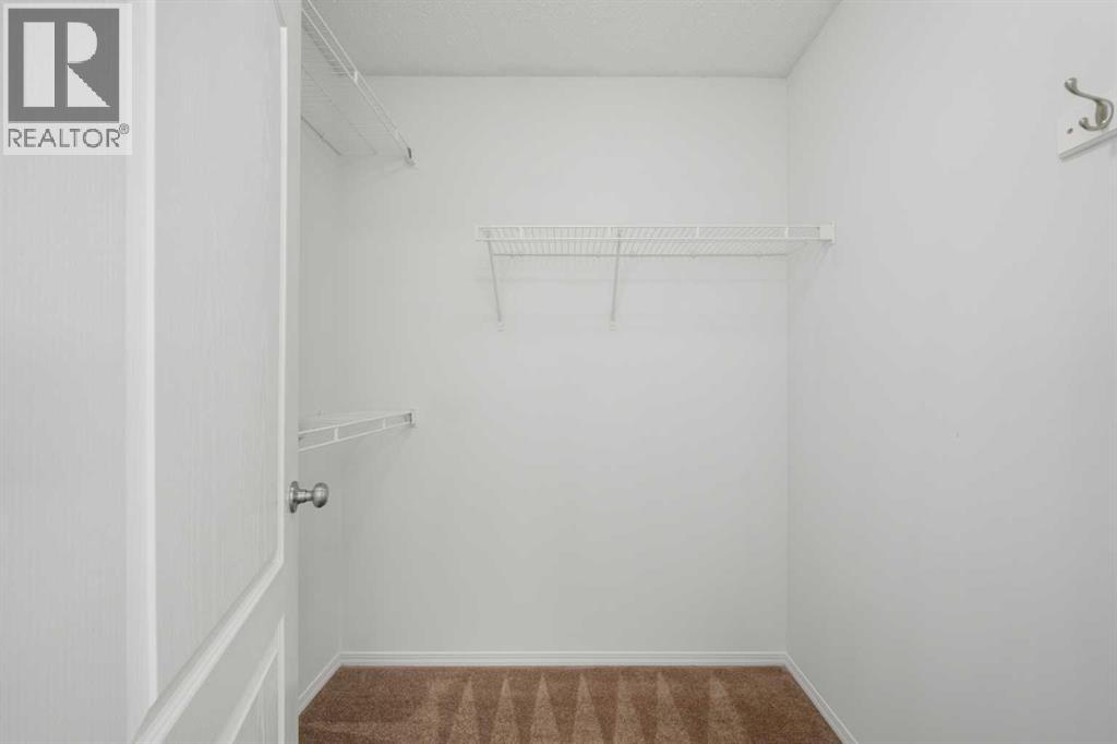 301 Strathaven Mews - 16