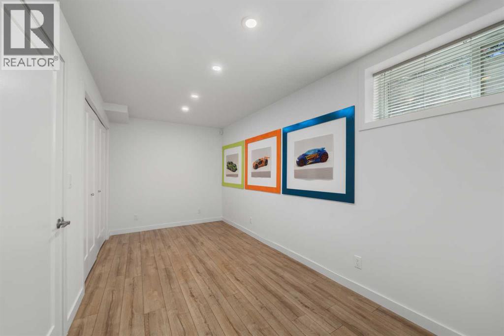 301 Strathaven Mews - 27