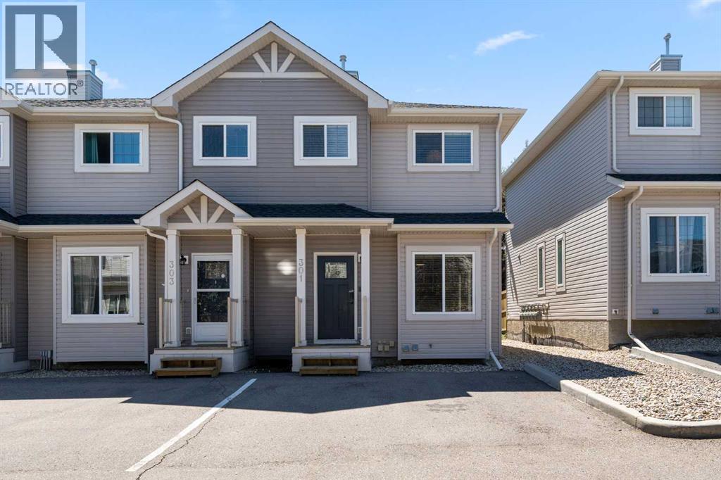 301 Strathaven Mews - 36