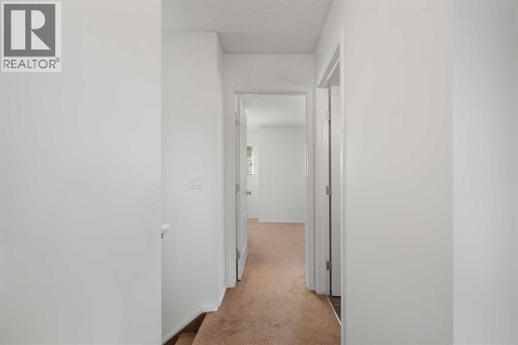 301 Strathaven Mews - 19