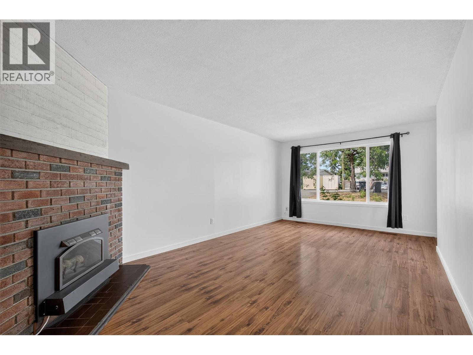 643 Hollydell Road, Kelowna