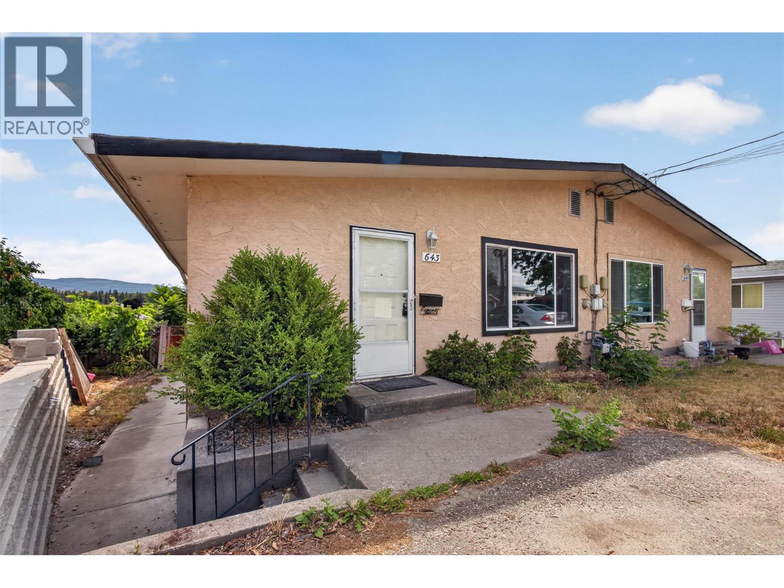 643 Hollydell Road, Kelowna