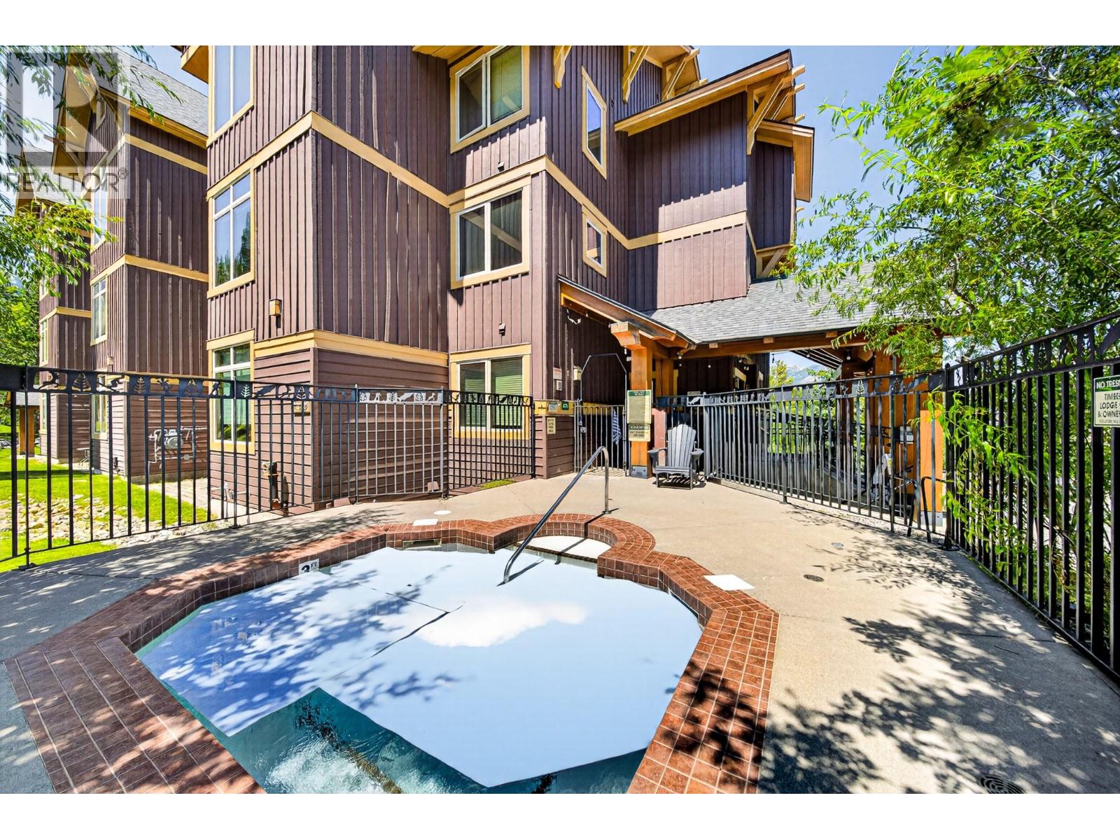 #520 4559 TIMBERLINE Crescent - 38