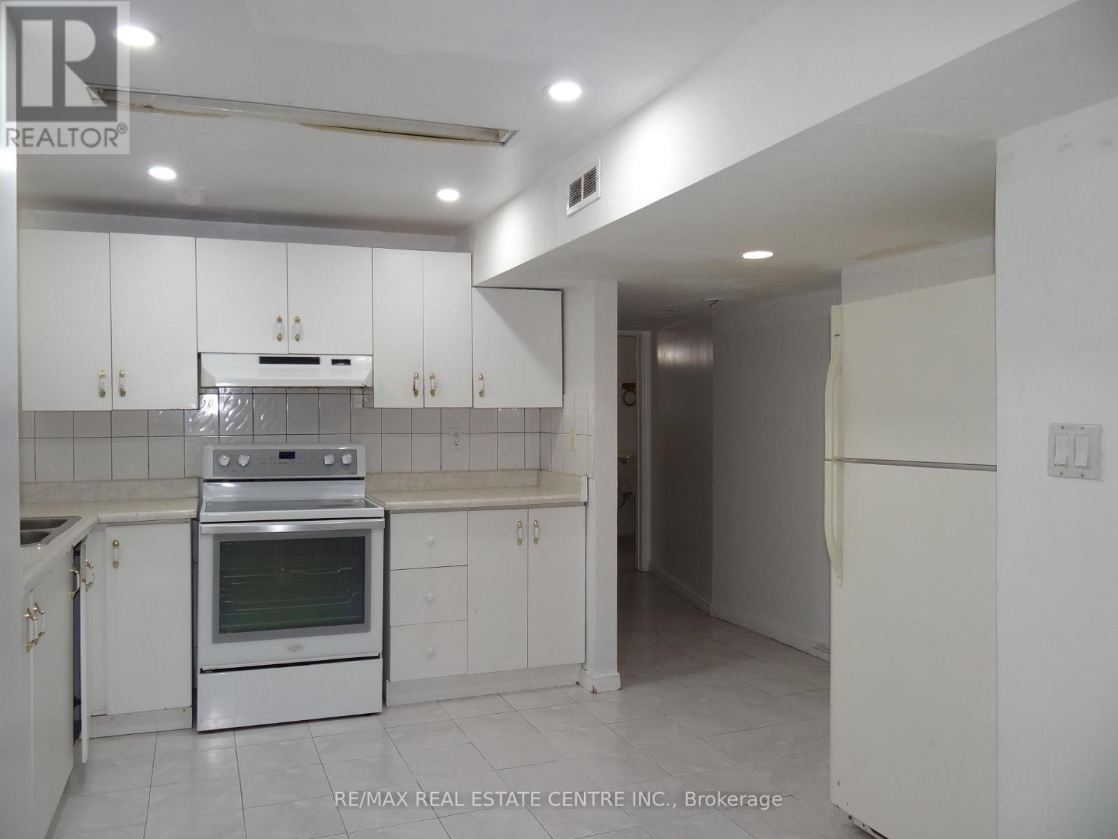 57 MEADOWLARK DRIVE - 13