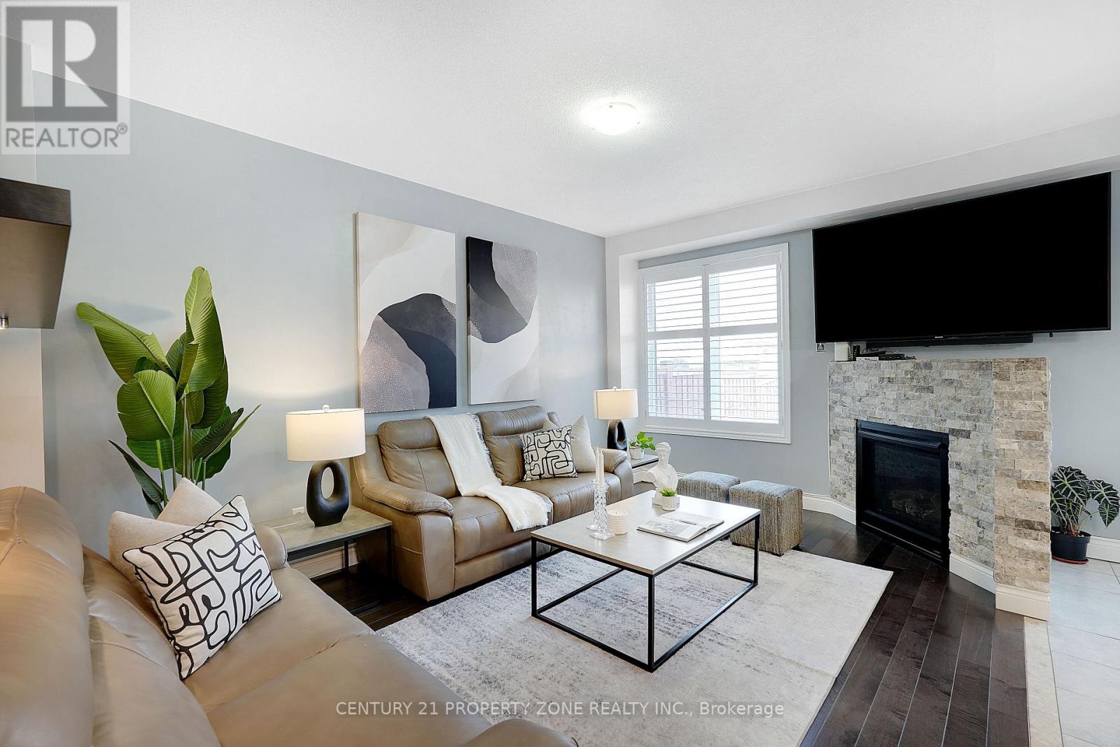 8 AMARANTH CRESCENT - 13