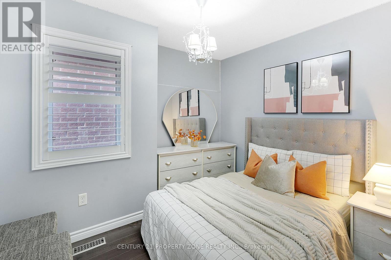 8 AMARANTH CRESCENT - 25