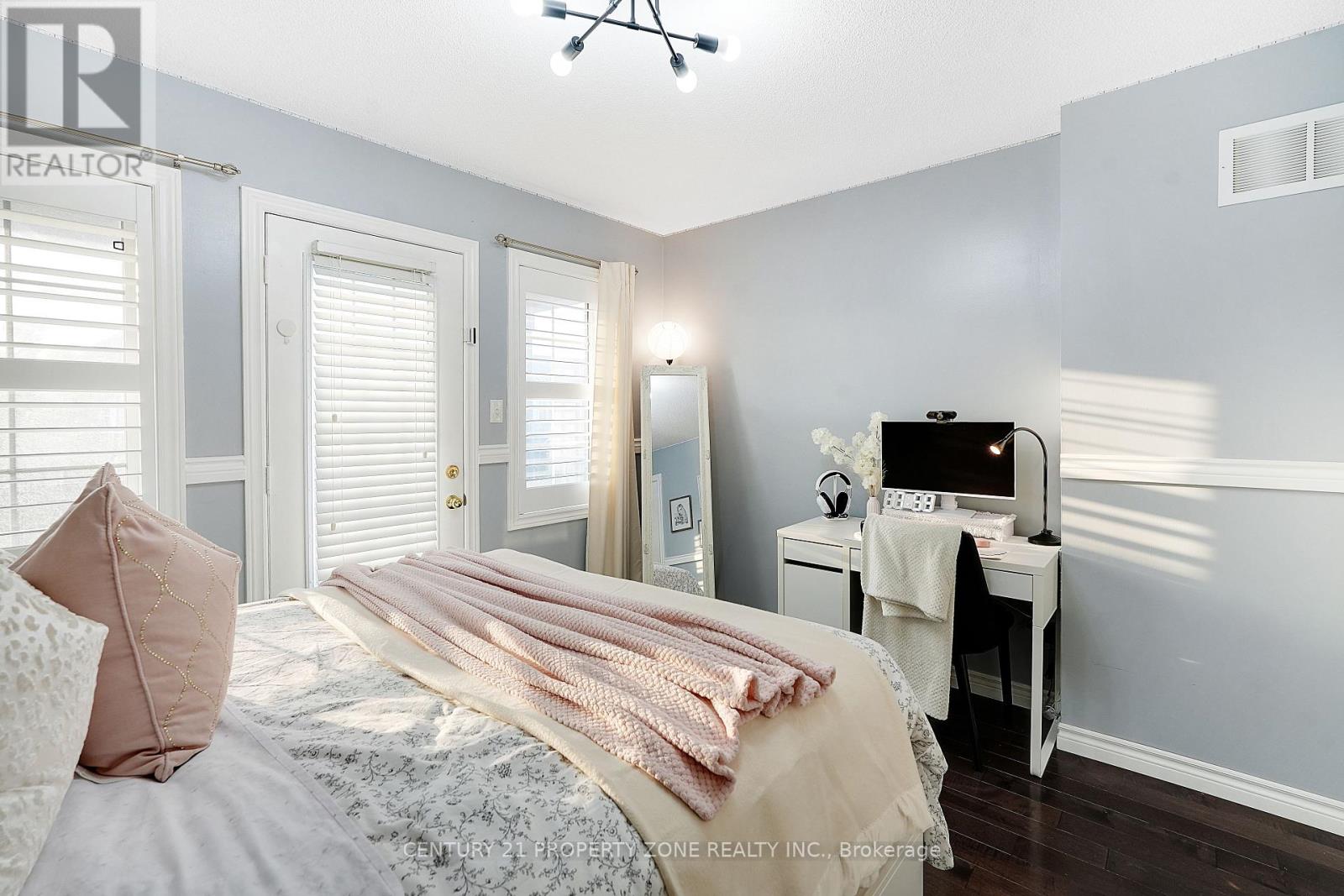 8 AMARANTH CRESCENT - 31