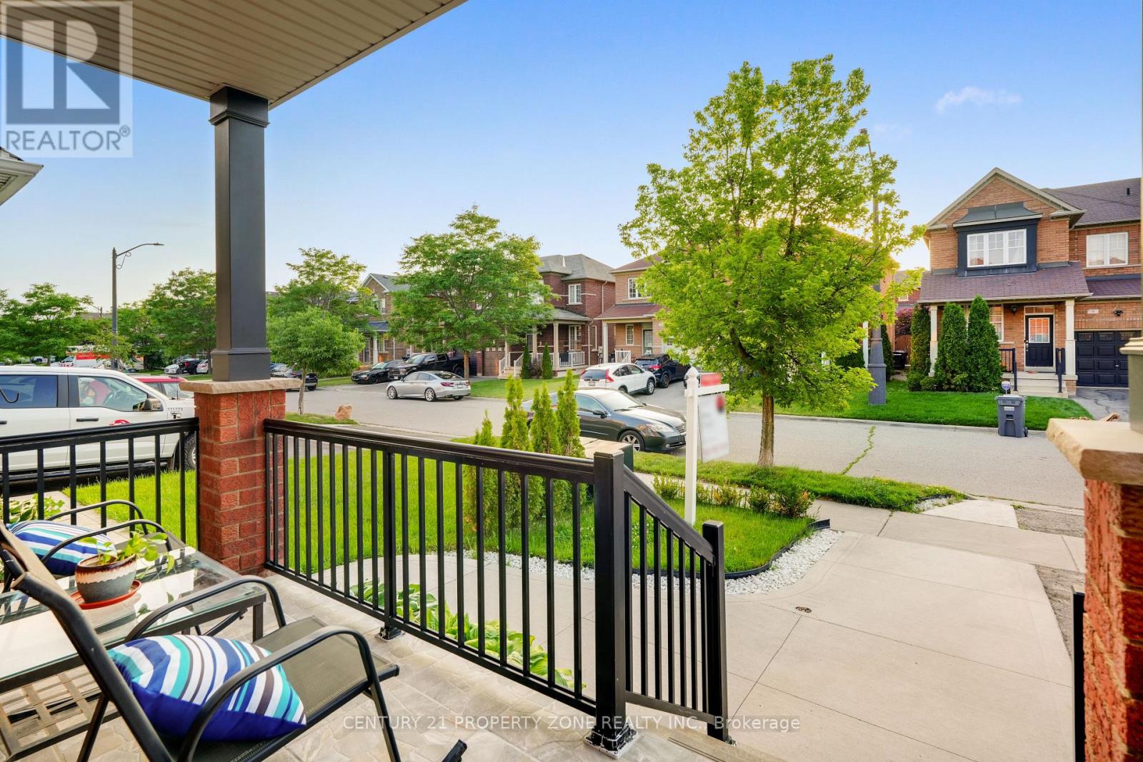 8 AMARANTH CRESCENT - 35