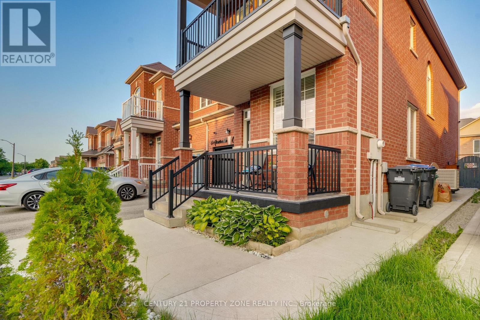 8 AMARANTH CRESCENT - 37