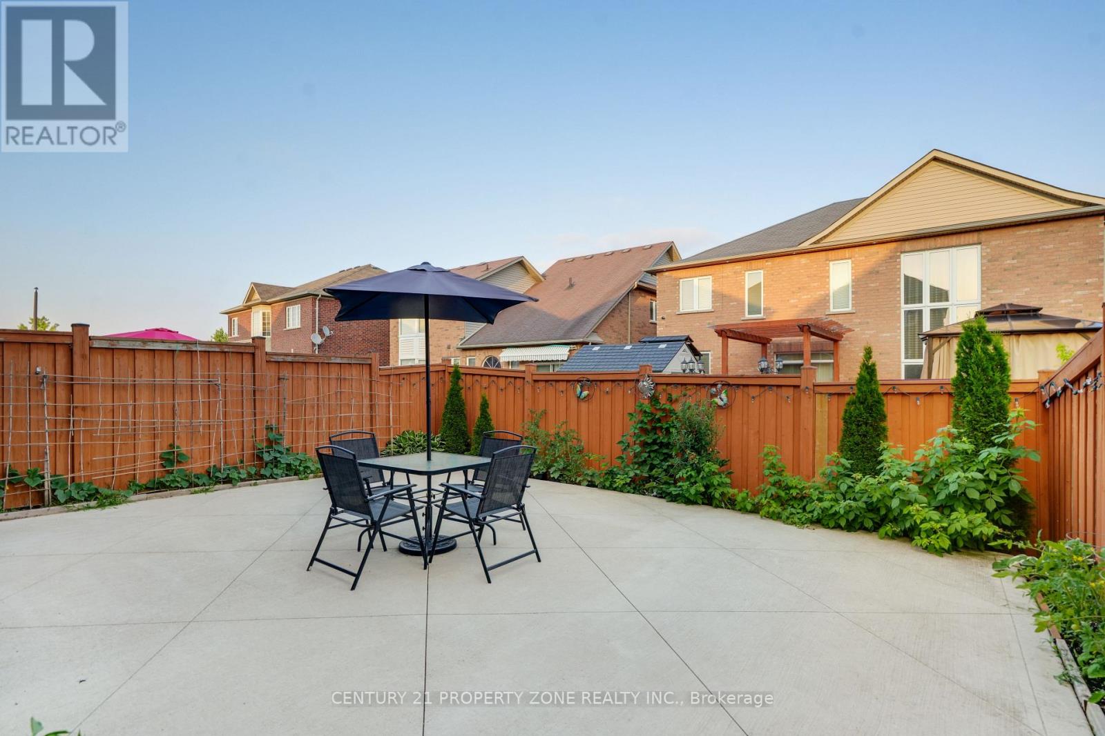8 AMARANTH CRESCENT - 38
