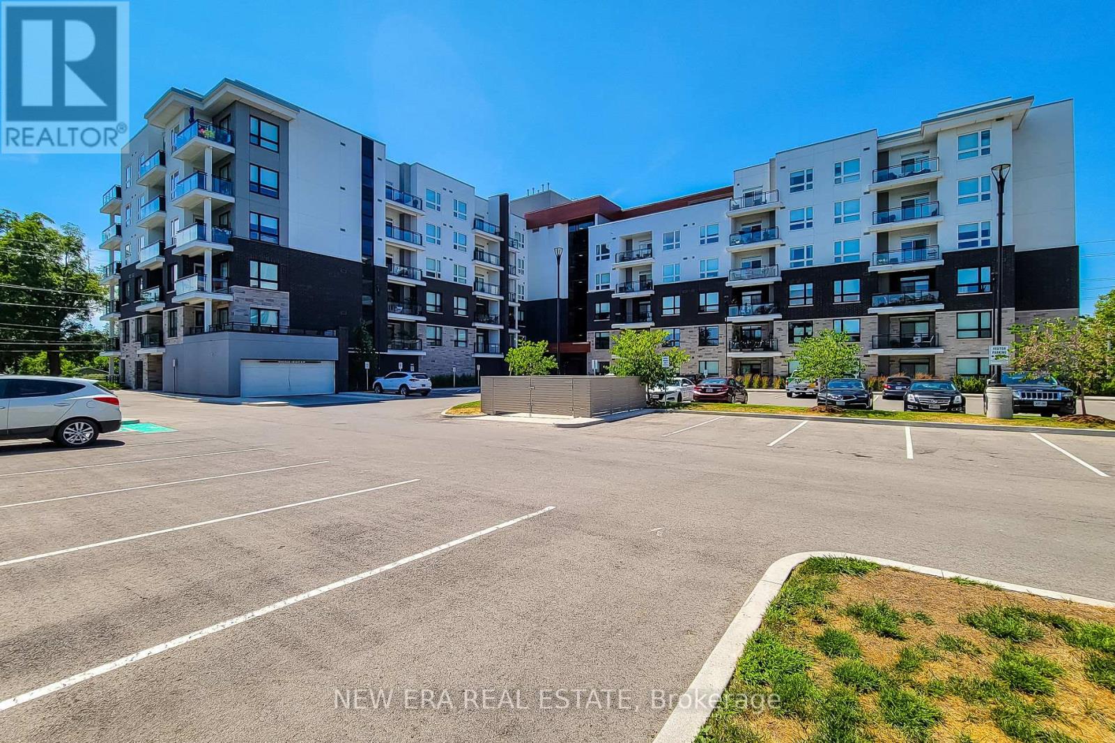 #212 320 PLAINS ROAD E - 37