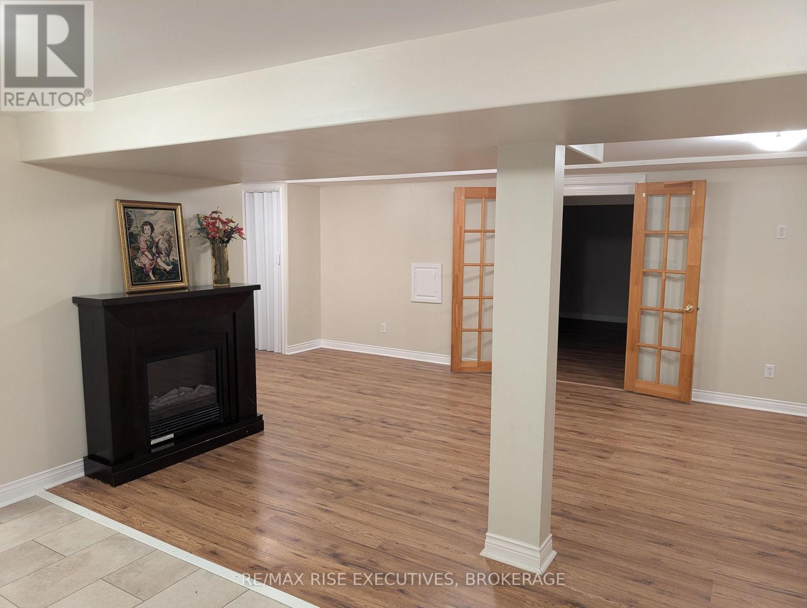 2405 RIDEAU FERRY ROAD - 32