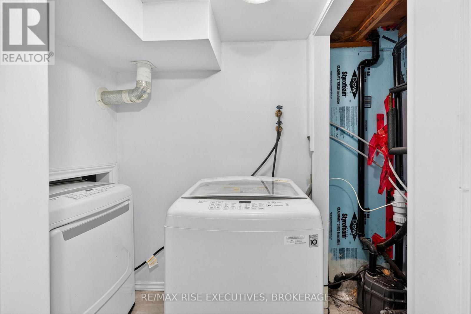 2405 RIDEAU FERRY ROAD - 38