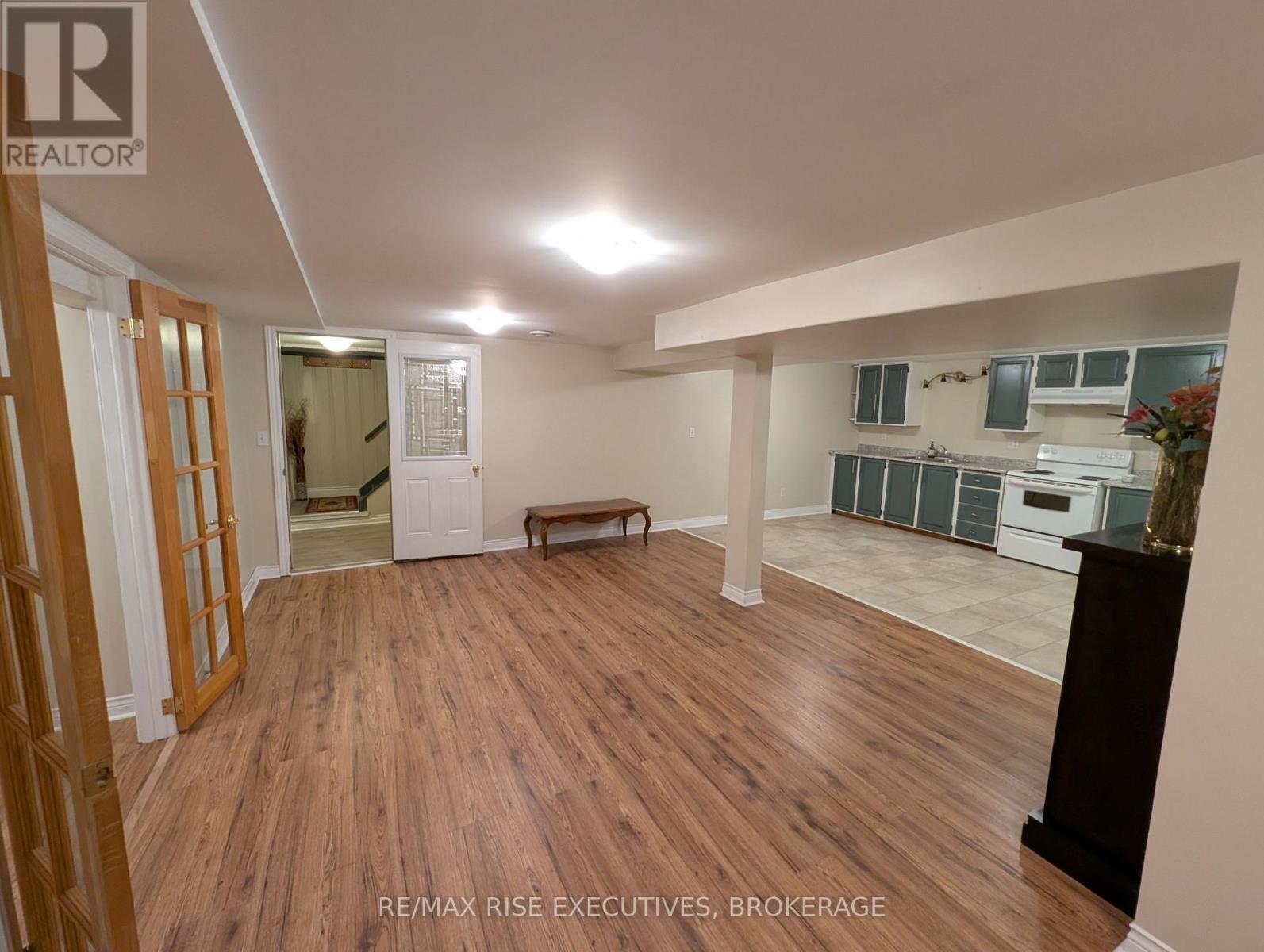 2405 RIDEAU FERRY ROAD - 30