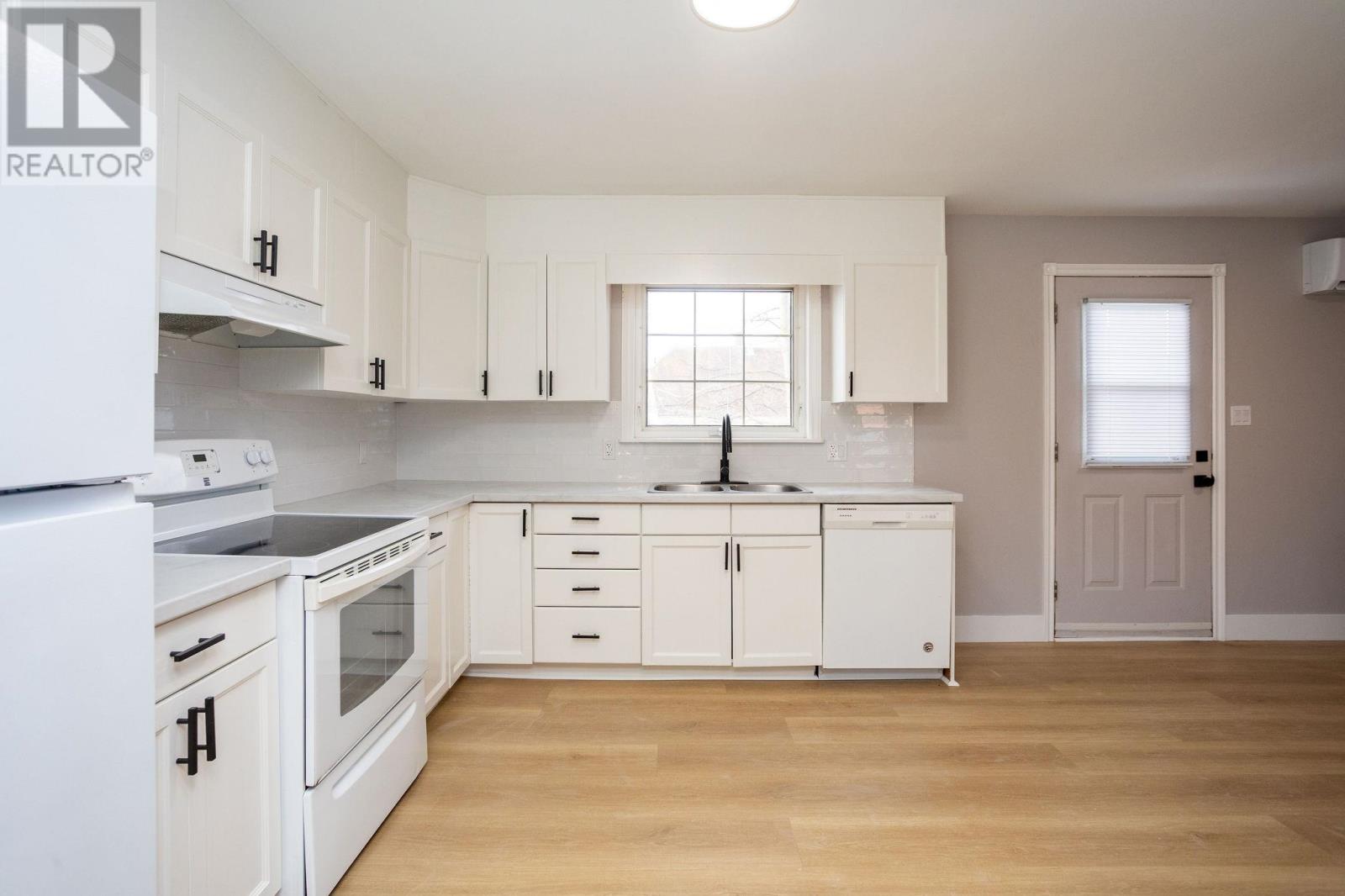 #1 14 Marshall Street - 14