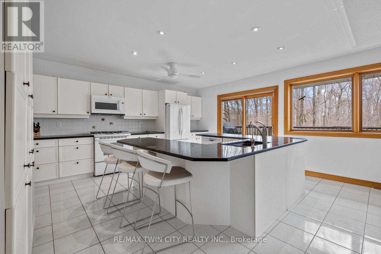 36 MAPLE HILL DRIVE - 15