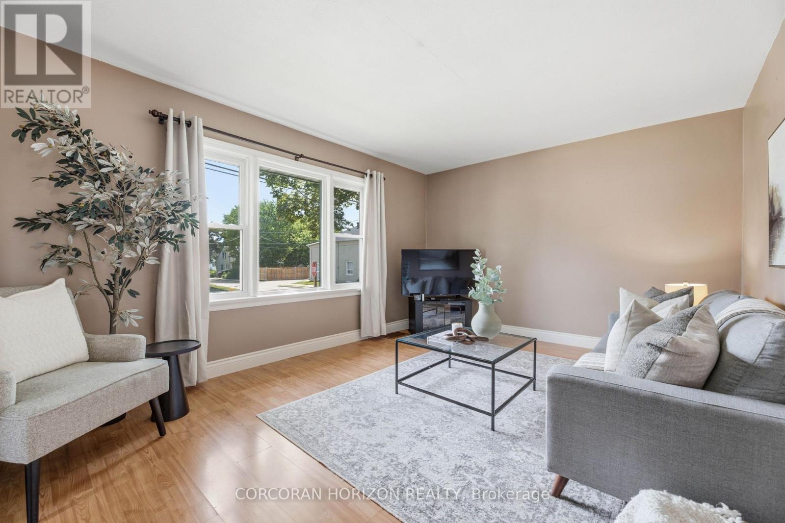 180 MELROSE STREET - 11